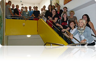 Am 10.09.12 hat die Ausbildung an der Theresia Scherer Schule für 23 Schülerinnen und Schüler in der Altenpflege begonnen.